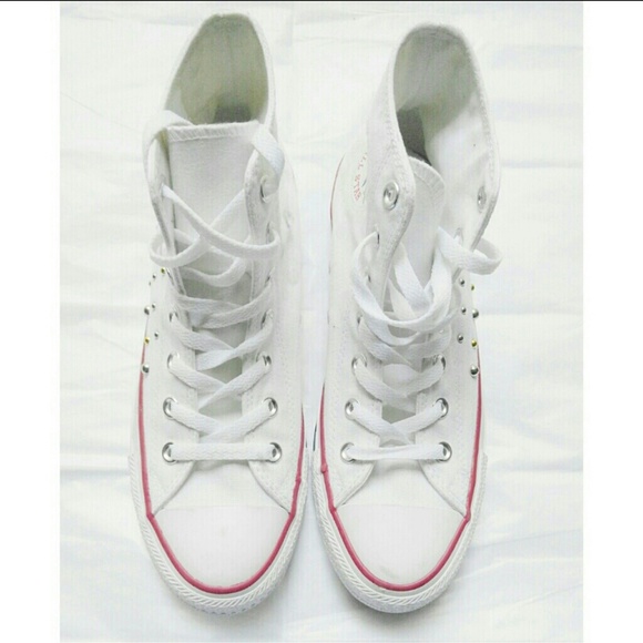 Converse Shoes - Converse White High Top Sneakers